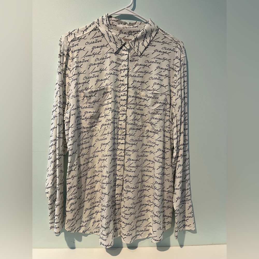 Chico’s Women’s Script Print Long Sleeve Button Down White Top Size 2, US 12/14